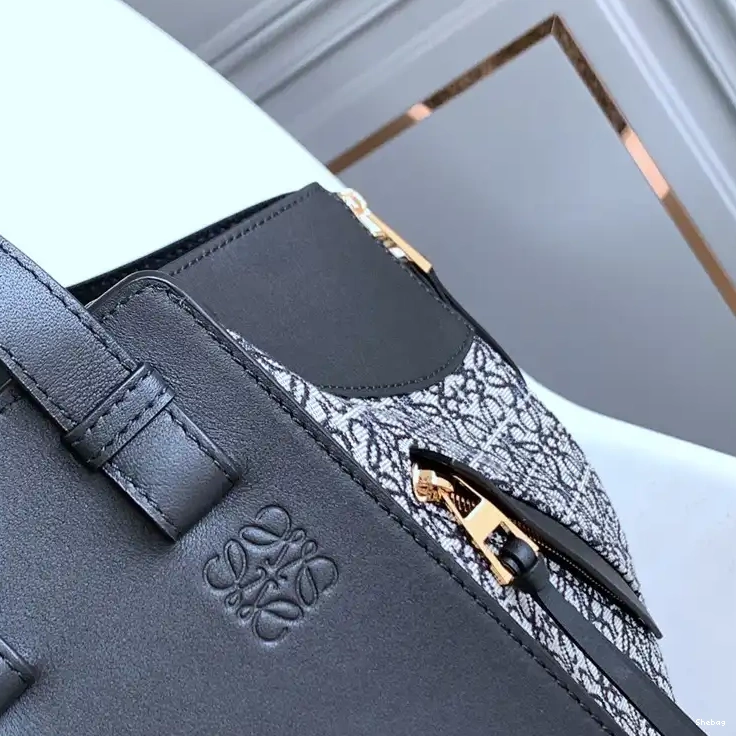 2210YA0052 Bag Loewe 0508
